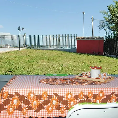 *xcviii * Appartement *